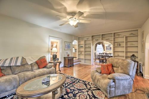 Homeplace with Yard - 10 Mi to Jenny Wiley! in Paintsville, USA
