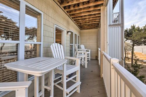 . Ocean Club Condo with Community Pool and Hot Tub