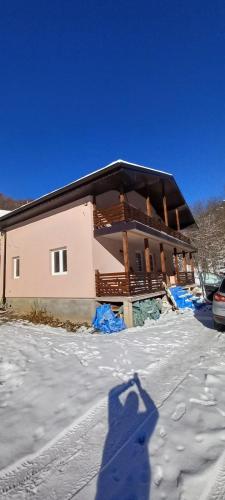 Vila Nika in Crni Vrh