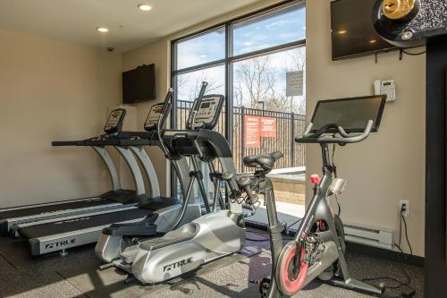 Frontdesk Core Apts Campustown Ames IA - image 6