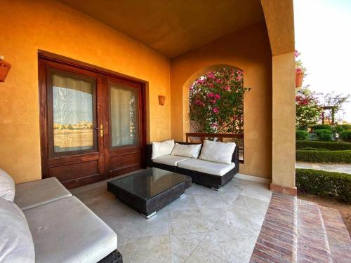Gouna Sabina 1 BR pool and lagoon