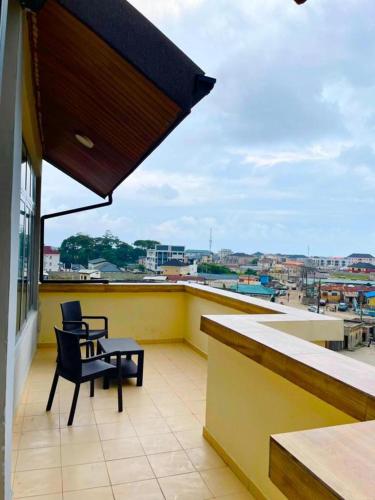 SERVICED LUXURY SHORTLET APARTMENT