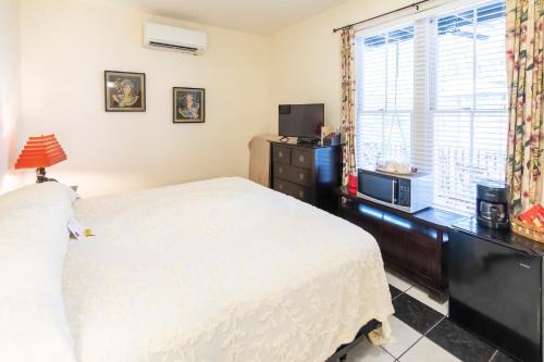 Hibiscus Coffee & Guesthouse - image 5