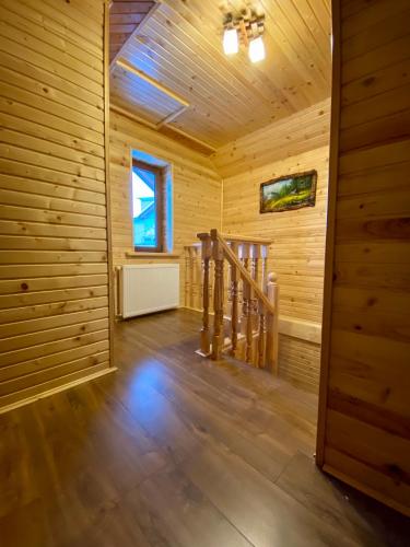 บริการและสิ่งอำนวยความสะดวก, Goretsʹ family home in มิคูลิชิน