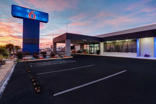 Motel 6 Burlington