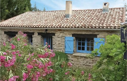 B&B Lamalou-les-Bains - Stunning Home In Lamalou Les Bains With 4 Bedrooms, Wifi And Outdoor Swimming Pool - Bed and Breakfast Lamalou-les-Bains
