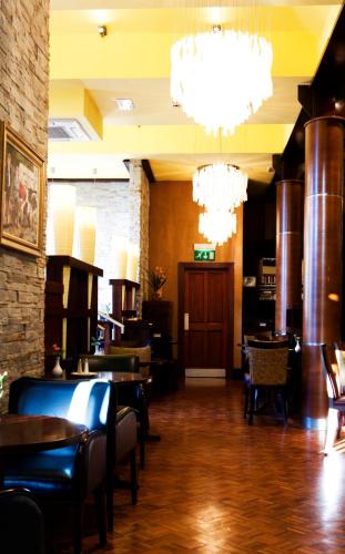 The Farmers Kitchen Hotel - image 6