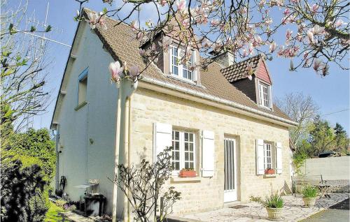 Beautiful Home In Blosville With 3 Bedrooms And Wifi - Location saisonnière - Blosville