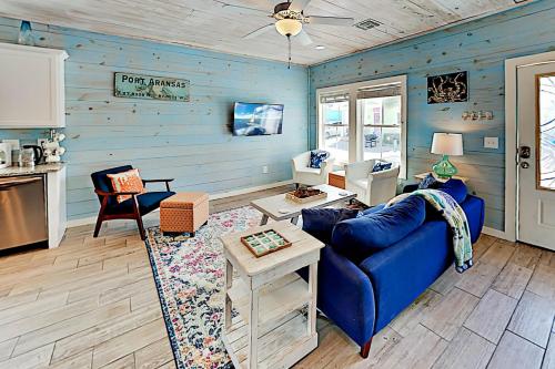 Coral Cove, Port Aransas