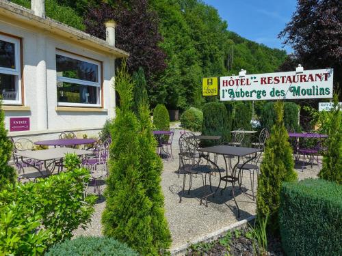 . Auberge des Moulins