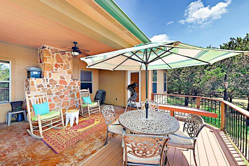 Stargazer Home in Dripping Springs, USA