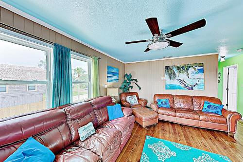 Down By The Sea, Port Aransas