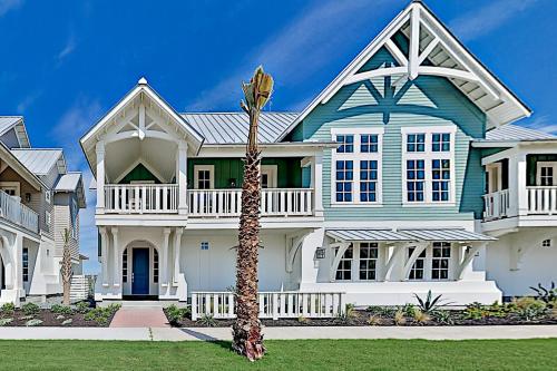 Seaweed Palm at Palmilla Beach