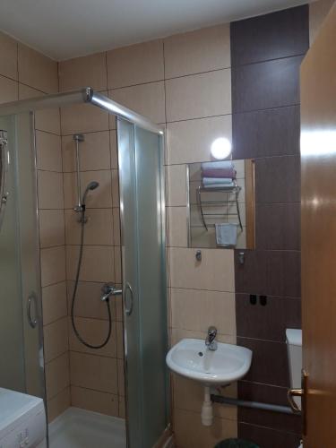 Apartment Eurho - image 13