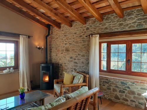  Can Santalo in Cantallops