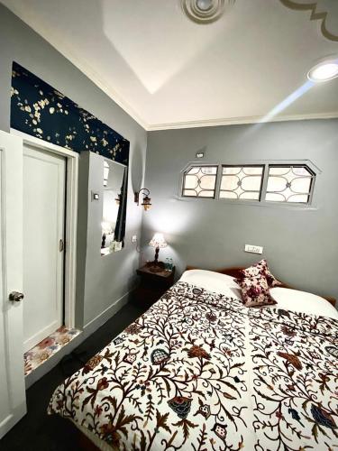 Heritage Rose Inn