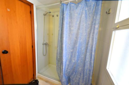 One-Bedroom Apartment image 10