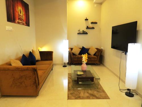 Lavish 3BHK Villa - Private Pool - F4 The Heaven