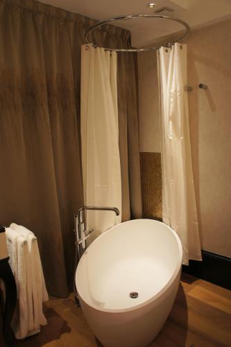 Tonic Hotel Saint Germain des Prés - image 3