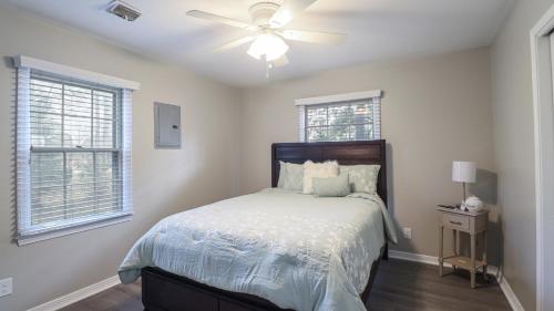 Comfortable Cozy Getaway 3 Bedroom with Gameroom