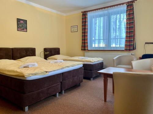 Hotel Loucky - image 14