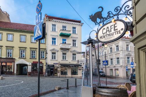 Cozy and spacious apartment in Vilnius Old Town