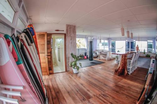 Nias Surf Villa. Beach front. Wave view! in Botohilitano