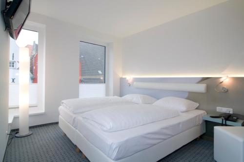 Single Room image 5