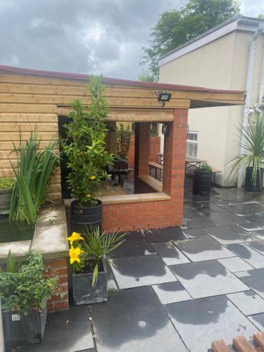 Norfolk Guest House - image 10