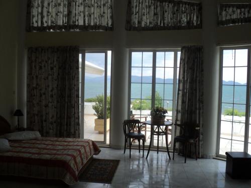 Miloi Rooms and Apartments