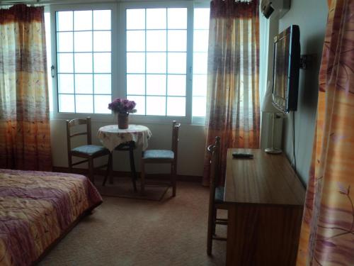Miloi Rooms and Apartments