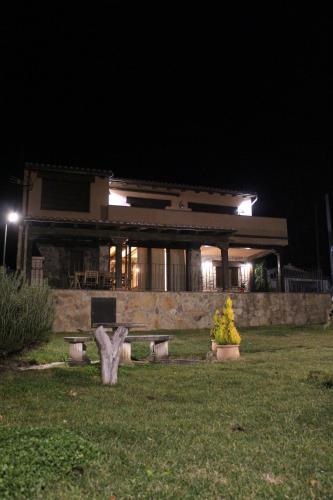 Buitenkant, Casa Rural Los 3 Panetes in Penacaballera