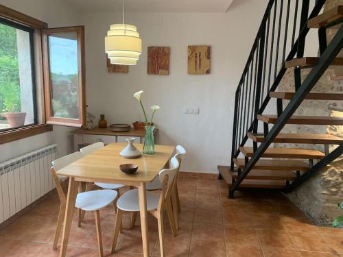  Acogedora casa de invitados con su estilo rustico, Unterkunft in La Cellera de Ter