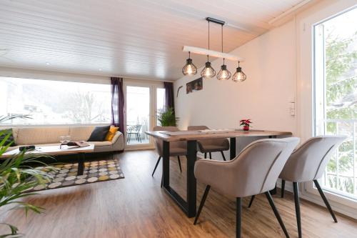 Fasilitas, Spirit Apartments - Balkon - Bergsicht - Parkplatz in Engelberg