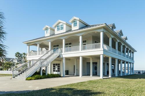Tree Point Manor in Galveston, USA