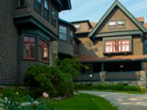 The Manor Inn