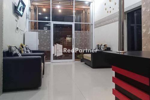 Hotel Dheadita Syariah Sungai Penuh Mitra RedDoorz in Sungai Penuh