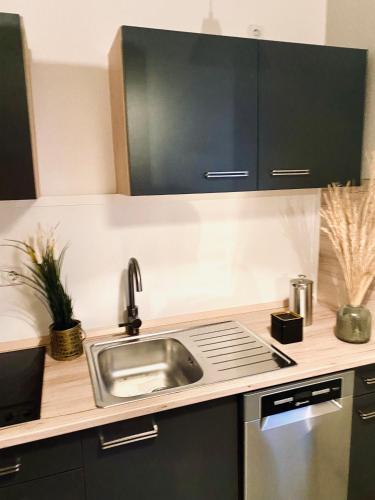 Oprema, Saniertes Studio - Elisa - mit Balkon, WLAN, Smart-TV & Küche in City-Nähe (Saniertes Studio - Elisa - mit Balkon, WLAN, Smart-TV & Kuche in City-Nahe) in Andreasvorstadt