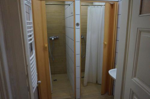 Coffee Home Hostel - image 2