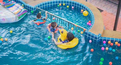 芭提雅พัทยา city center 7 bedrooms pool party villa