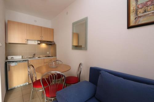 Anamar Apartments 5