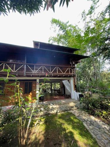 Caoni riverside Lodge in Pedro Vicente Maldonado