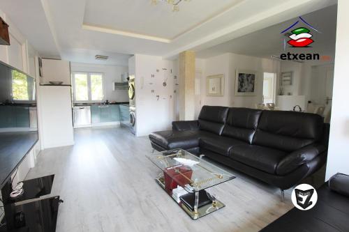  Etxe Zuria, Unterkunft in Ali