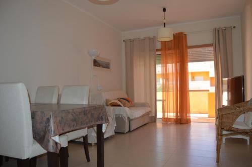 Apartamentos Cabanas Golf in กอนเซเซา