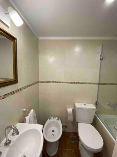 One-Bedroom Apartment image 3