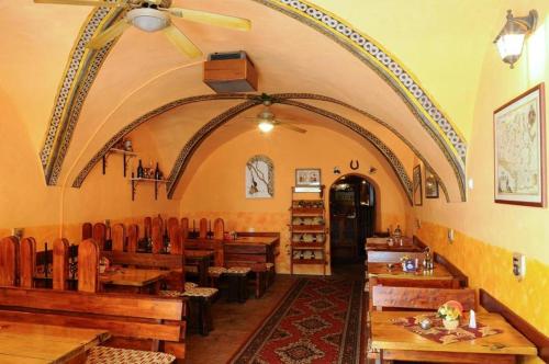 Εστιατόριο, Mini Hotel Abraka in Τσεσκύ Κρούμλοβ Κέντρο