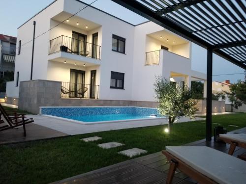 Villa Sobin – khách sạn tại Kastel Kambelovac