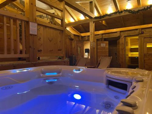 Pemandian air panas, Chalet Kolasin in Kolasin