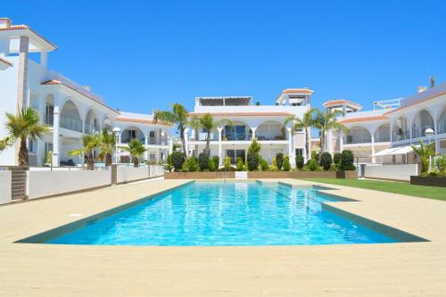  New Build Apartment on Beautiful Modern Complex, Pension in Rojales