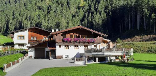  Landhaus Volderau, Unterkunft in Neustift im Stubaital